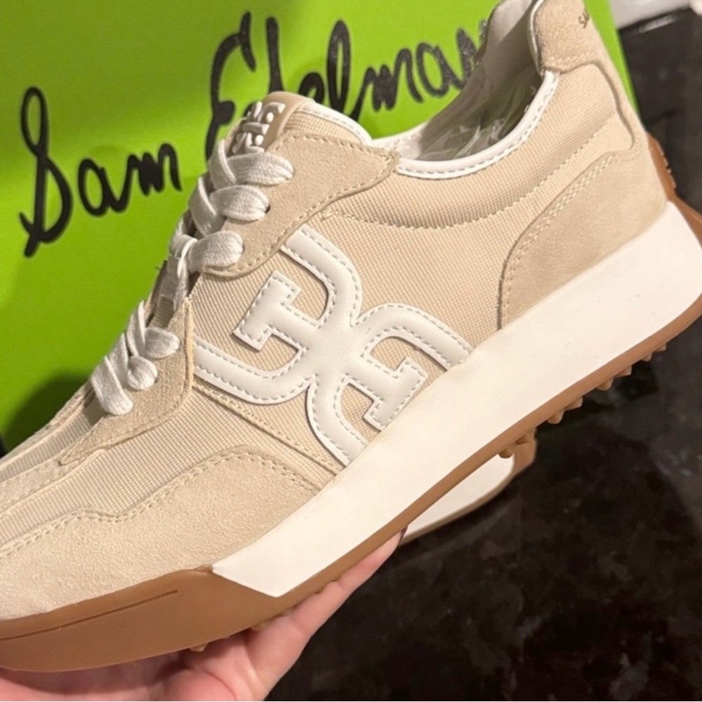 Sam Edelman Beige and White Logo Runner with Gum Sole - Picture 3 of 7
